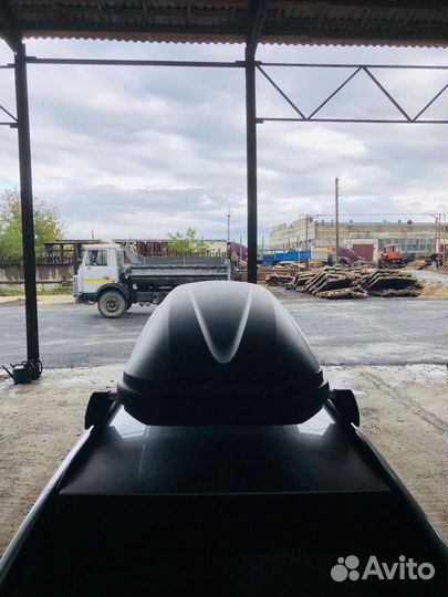 Багажник бокс на крышу Thule