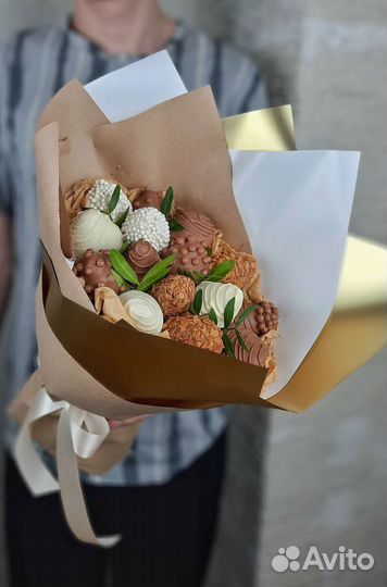 Клубника в шоколаде букеты