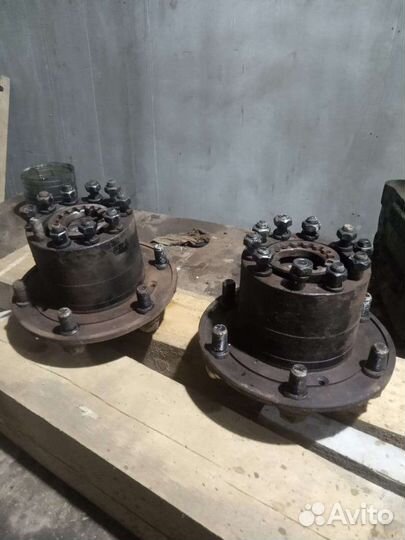 Ступицы с подшиниками газ 66