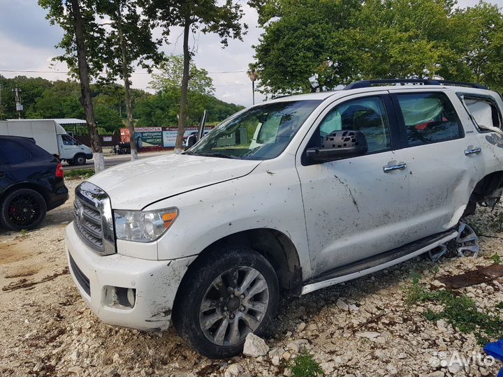 В разборе Toyota sequoia 2011г 5.7 Тоета Секвоя