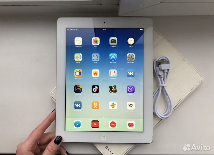 iPad 3 64гб стмкарта+вайфай