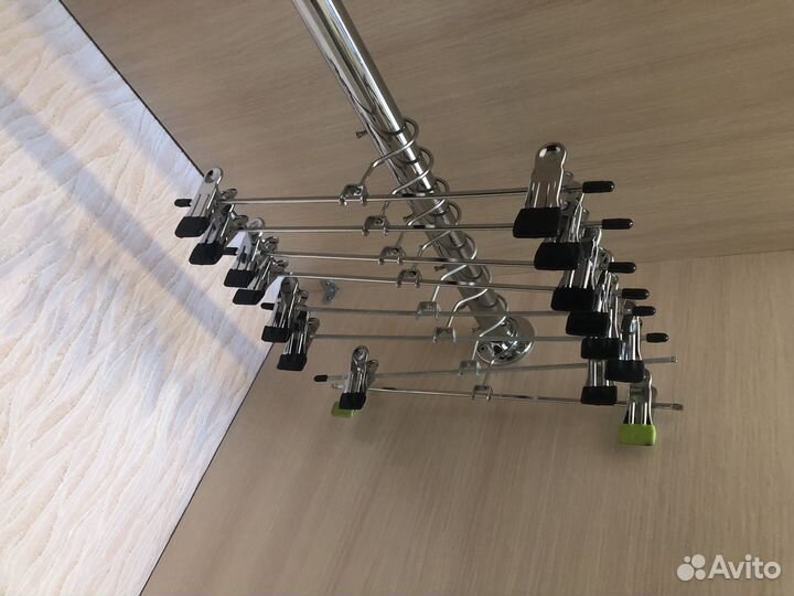 Вешалки 8 шт