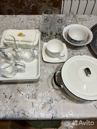 Сковородки и набор посуды СССР