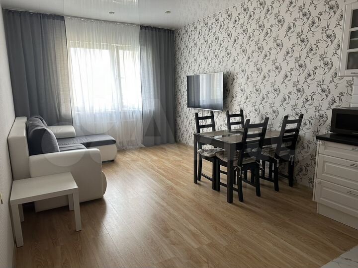 2-к. квартира, 71 м², 15/17 эт.