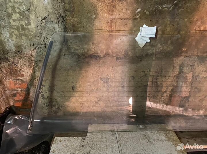 Заднее стекло bmw e30