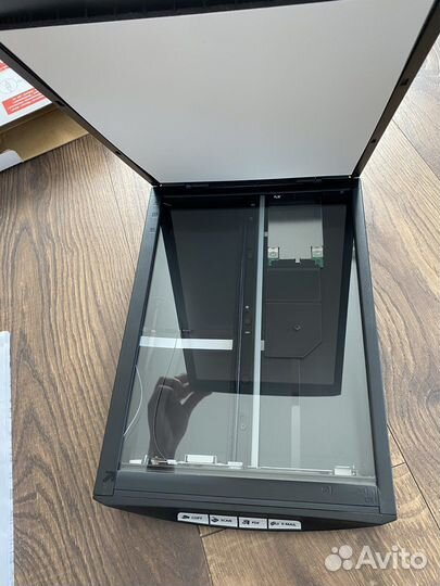 Сканер Canon lide