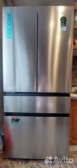 Холодильник Gorenje NRM8181UX