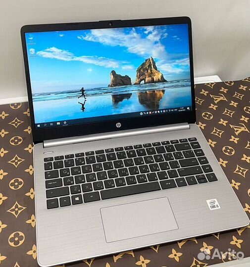 Ноутбук HP 14 дюйма IPS