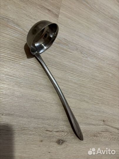 Столовые приборы 2 ножа 4 вилки 6 ложек +поварёшка