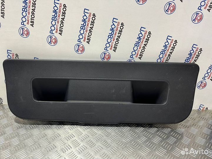 Обшивка крышки багажника Volkswagen Polo 5