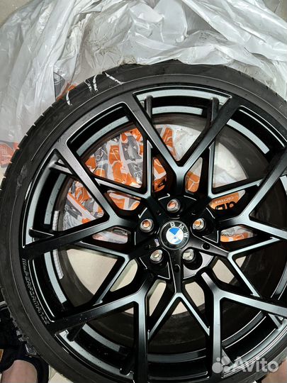 R20 Pirelli P Zero 225/30, PCD 5x112 DIA 66.6