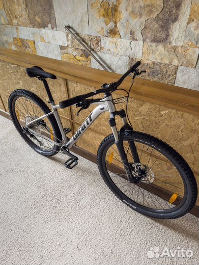 Giant talon 0 2022, Размер М, новый