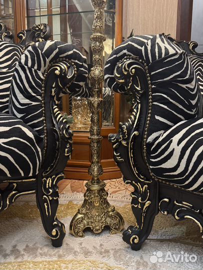 Кресла каминные парные,с банкеткой,Италия