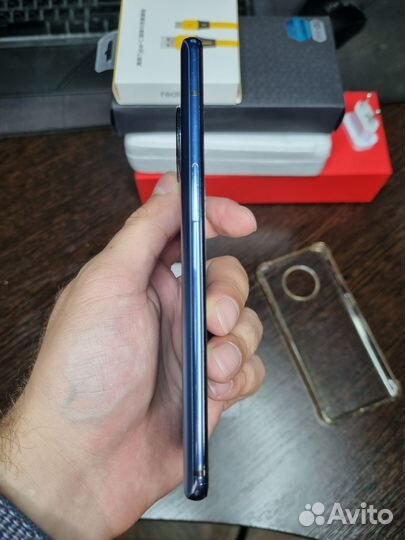 OnePlus 7T, 8/256 ГБ