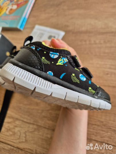 Кроссовки детские 20 размер