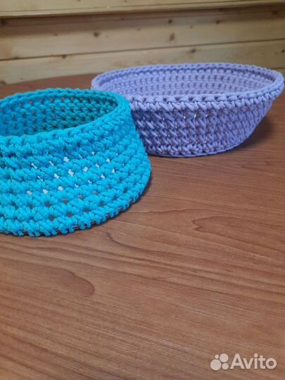 Вязаные корзинки ручной работы