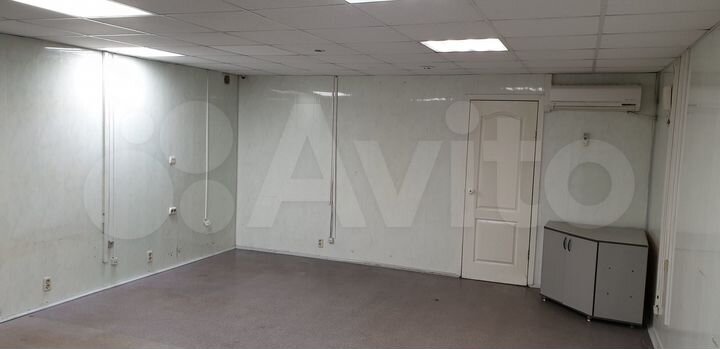 Торговая площадь, 55 м²