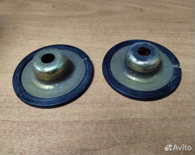 Опора амортизатора (верхняя) VW Passat B3 / golf 2