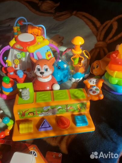 Развивающие игрушки пакетом