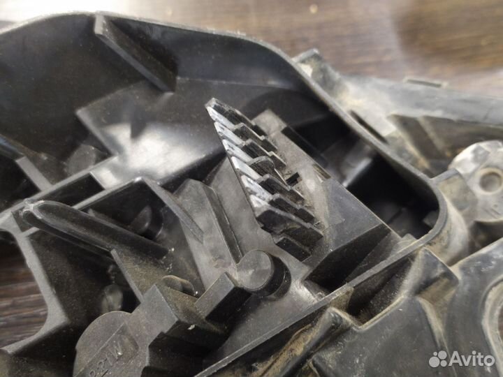 Плата заднего правого фонаря Opel Astra H купе