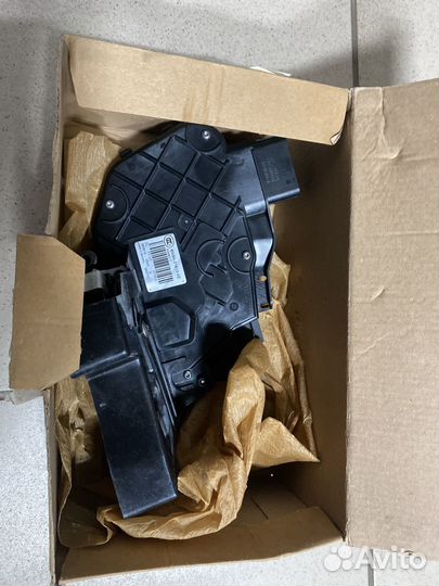 Замок двери передней левой land rover, Range rover