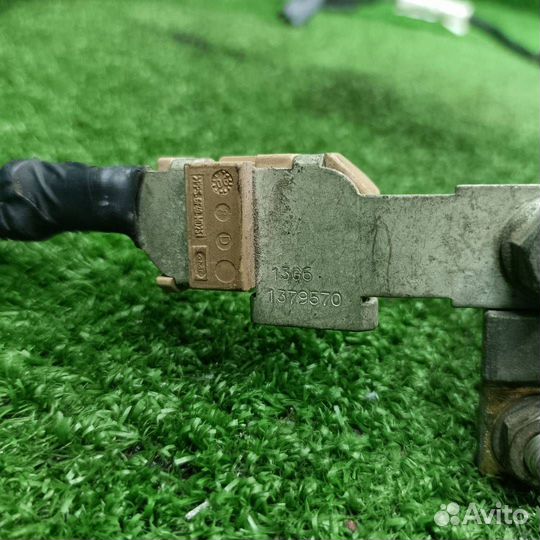 Плюсовой провод аккумулятора Ford Focus 2 2007