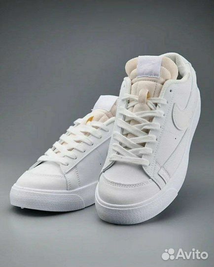 Nike blazer low