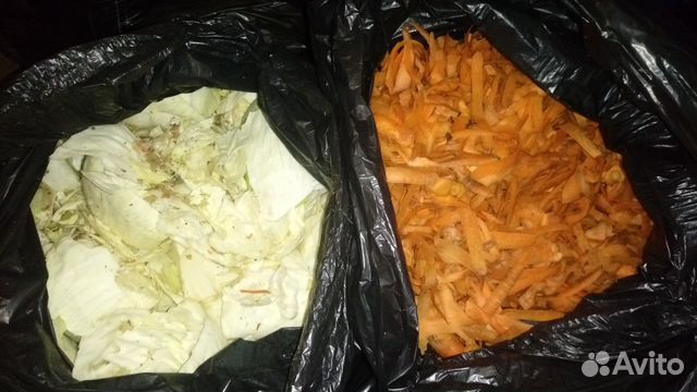 Очистки от овощей морковь и капуста