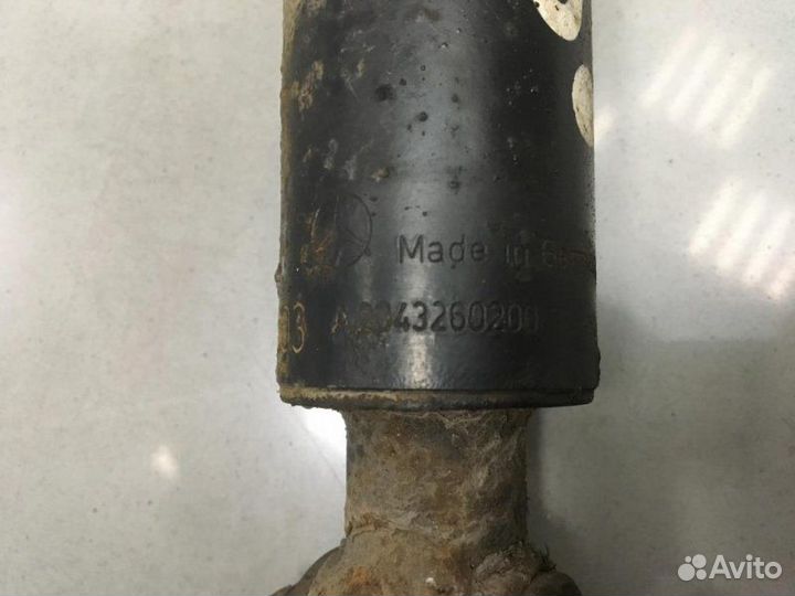 Амортизатор задний Mercedes W204