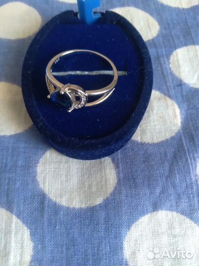 Серебряное кольцо с сапфиром