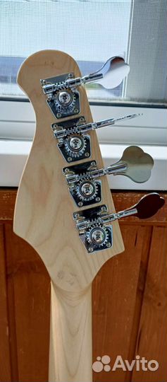 Бас-гитара Rockdale Stars PB