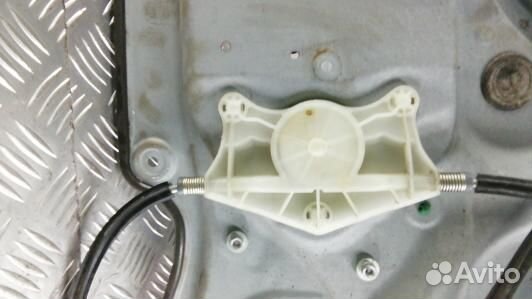 Стеклоподъемник передний правый volkswagen caddy 3