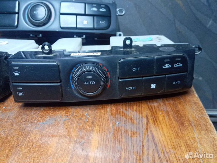 Блок управления климатом Mazda Xedos 9