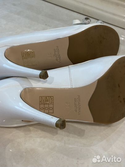 Туфли белые 38