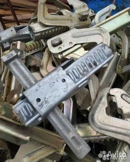 Замок универсальный для Опалубки бу