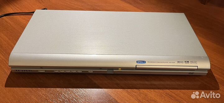 DVD плеер Samsung DVD-P244