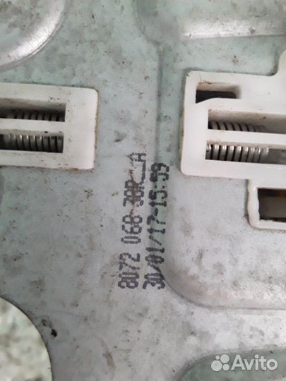 Стеклоподъемник передний правый Renault Duster 1