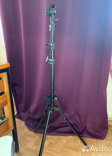 Кольцевая лампа 45 см на штативе / FD-480II