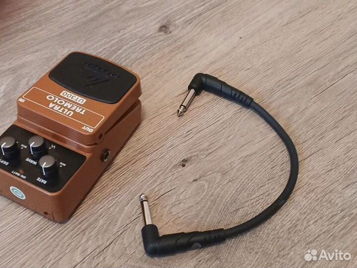 Гитарная педаль Ultra Tremolo