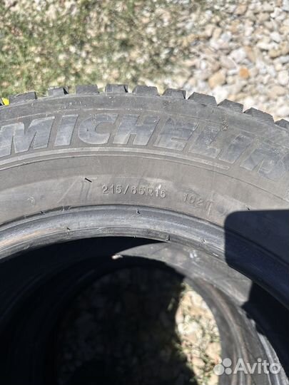 Michelin X-Ice 215/65 R16