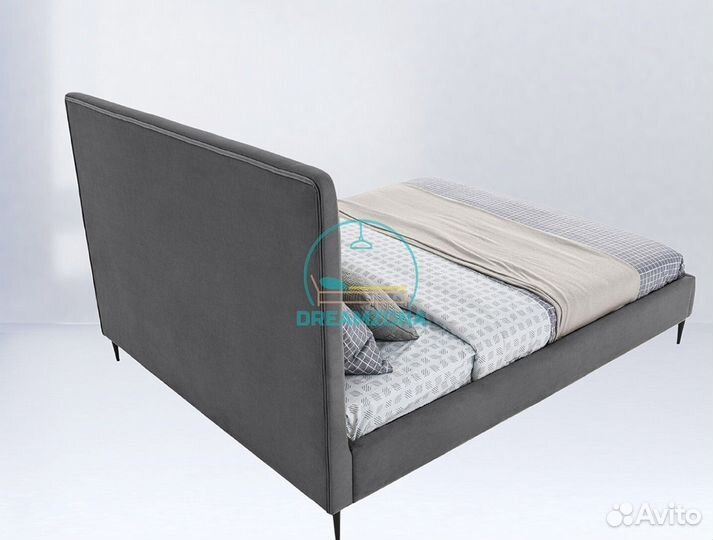 Кровать Оскар с мягким изголовьем под заказ