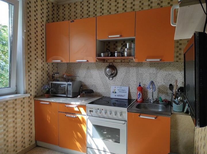 Комната 22 м² в 1-к., 1/17 эт.