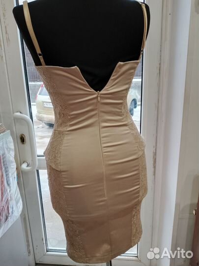 Нарядное платье