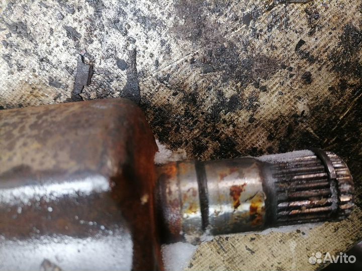 Привод передний левый Volvo V70 SW