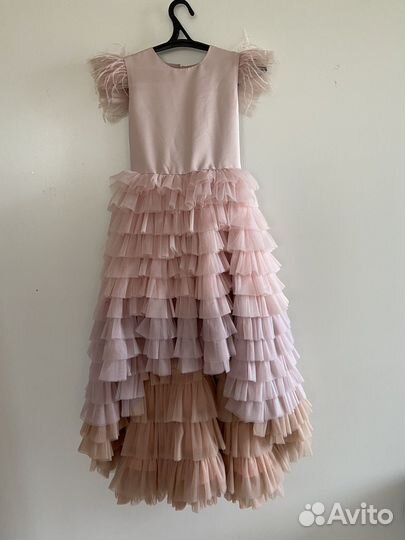 Платье для девочки праздничное 140 146