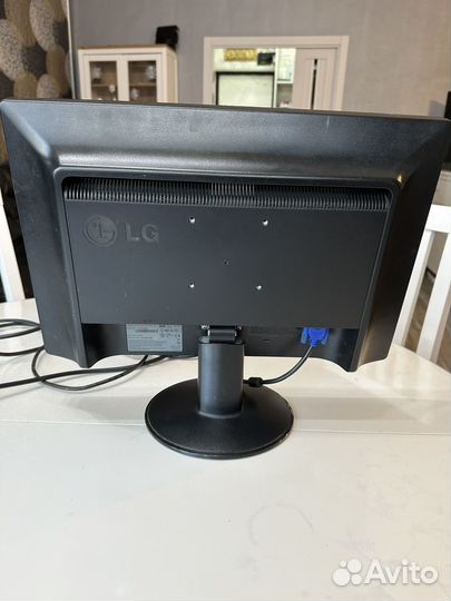 Монитор LG