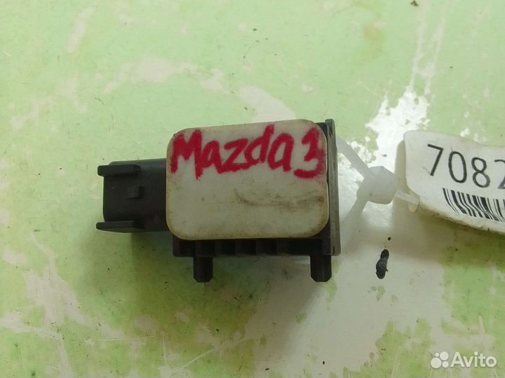 Датчик airbag Mazda Mazda 3 BK хетчбэк Z6 VE 1.6L