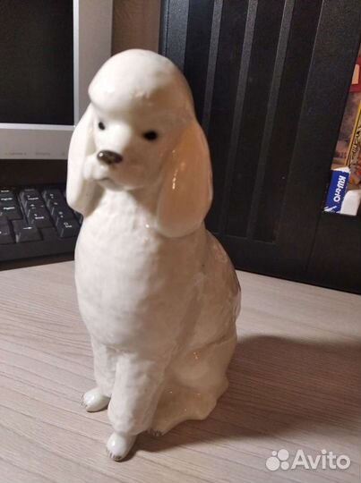 Фарфоровая статуэтка