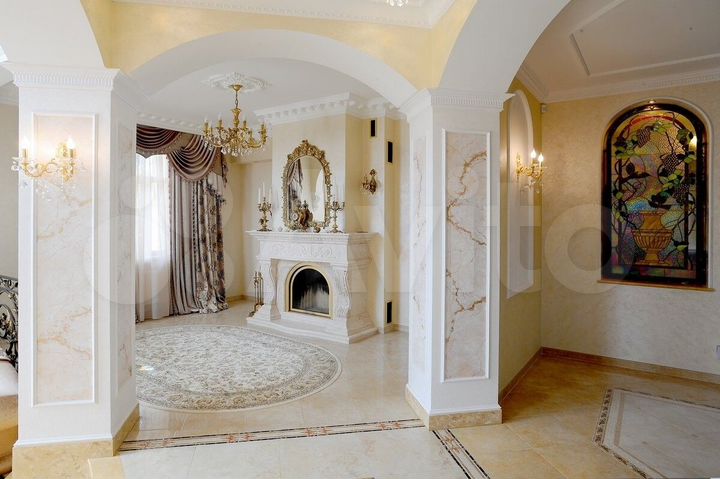 Дом 680 м² на участке 49,9 сот.