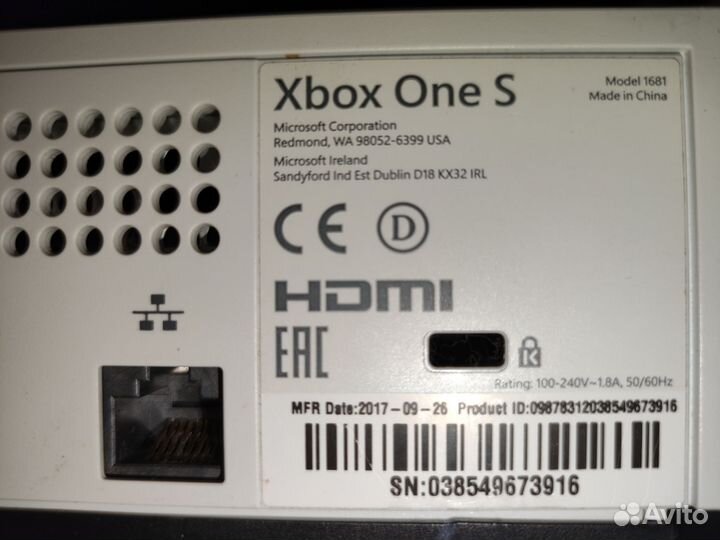 Xbox one s 2 геймпада 1tb